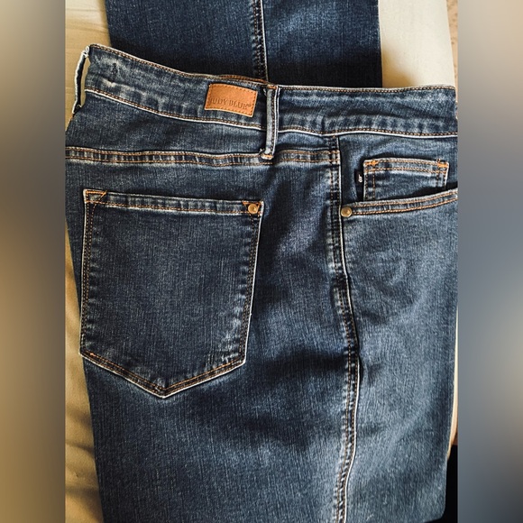 Judy Blue High Waisted Flared Denim Jeans - Picture 7 of 16